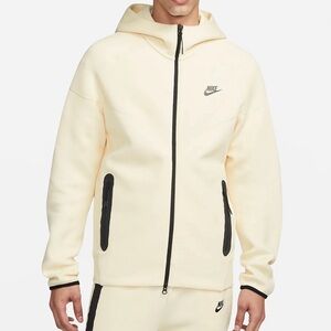 Nike Tech Fleece Windrunner Full-Zip Hoodie Coconut Milk FB7921-113